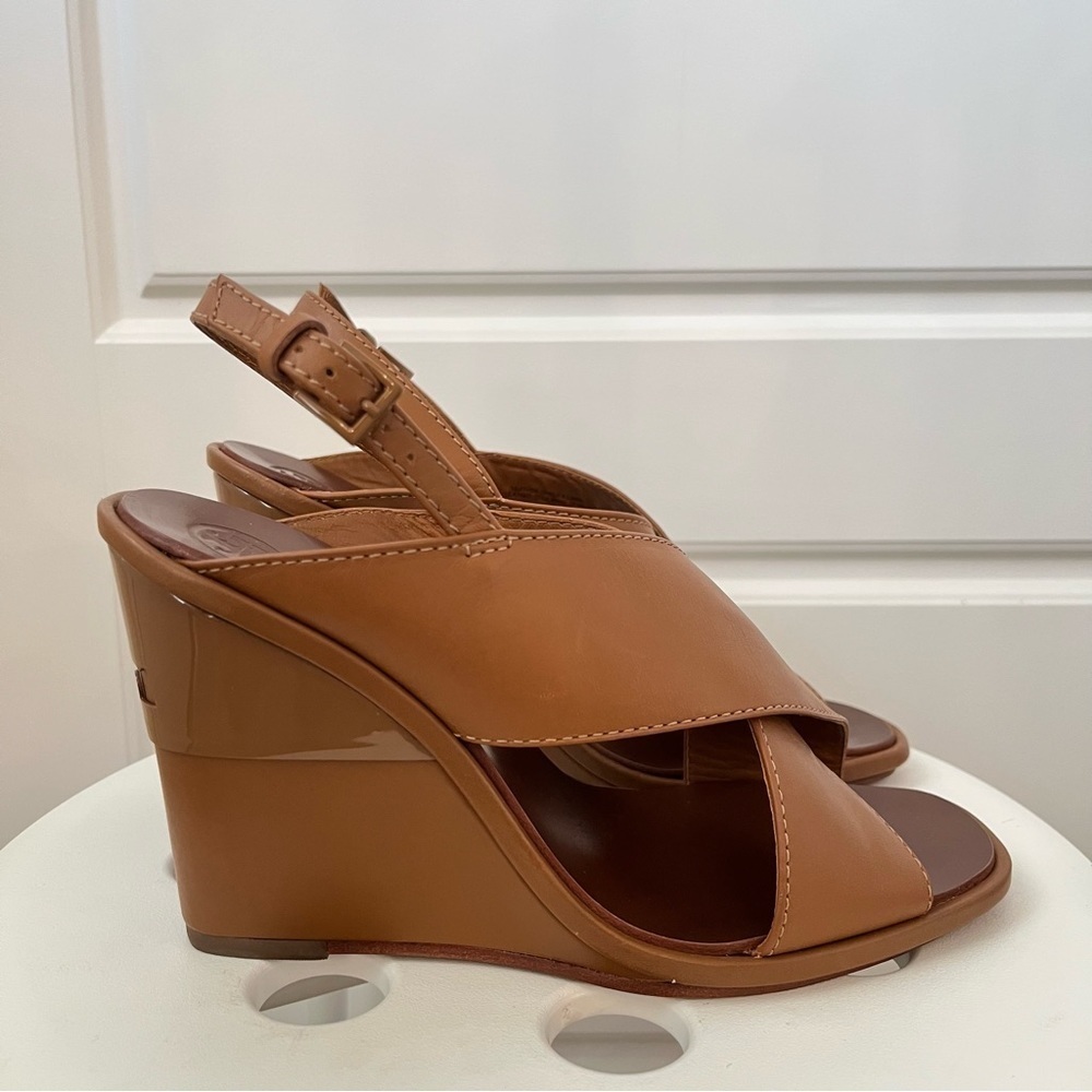 𝅺tory Burch Royal Gabrielle Crisscross Leather Sandals - Picture 3 of 8